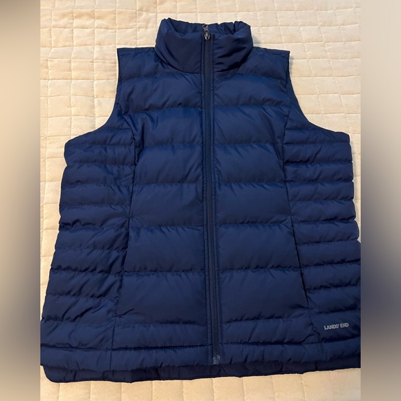 Lands' End Jackets & Blazers - LandsEnd Vest, women’s L, color: Deep Sea Navy, Condition: Like New
